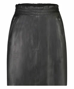 IBANA Easy Black- Never Out Of Stock